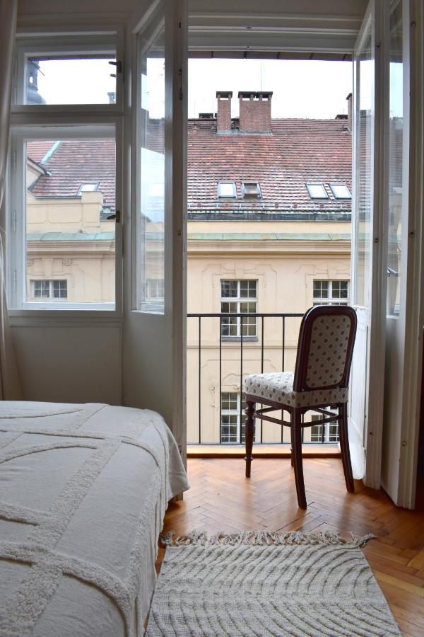 Old Town Residence - Konviktska Praga Zewnętrze zdjęcie