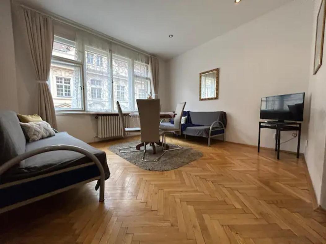 Old Town Residence - Konviktska Praga Zewnętrze zdjęcie